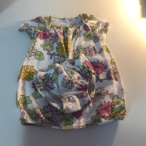 Cute baby dress/ bundle and save - Picture 1 of 1